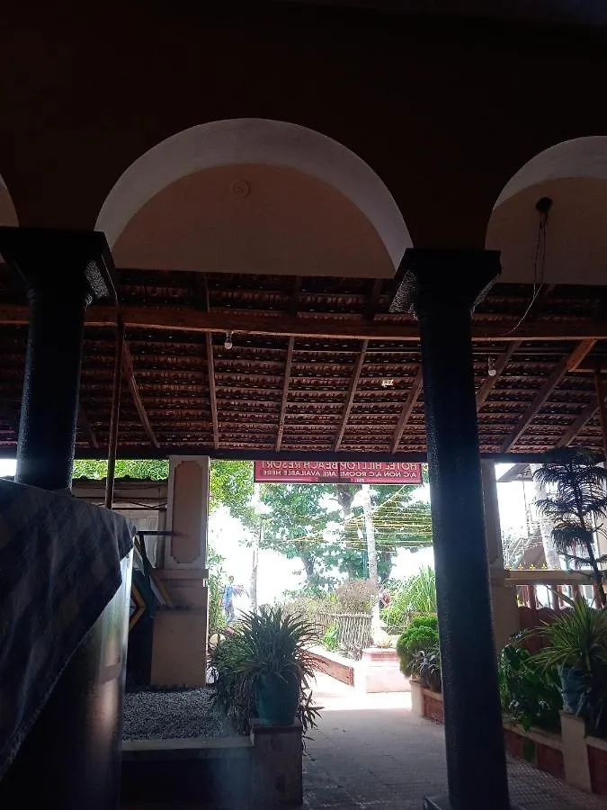 Hill Top Beach Resort 瓦尔卡拉